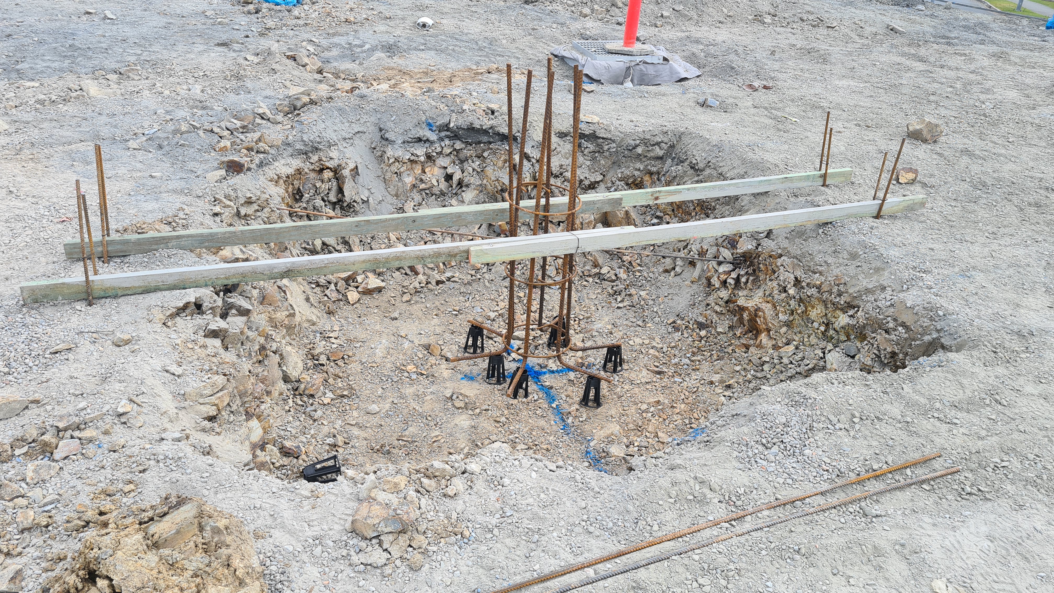 Commercial pad footing — excavation with starter bars