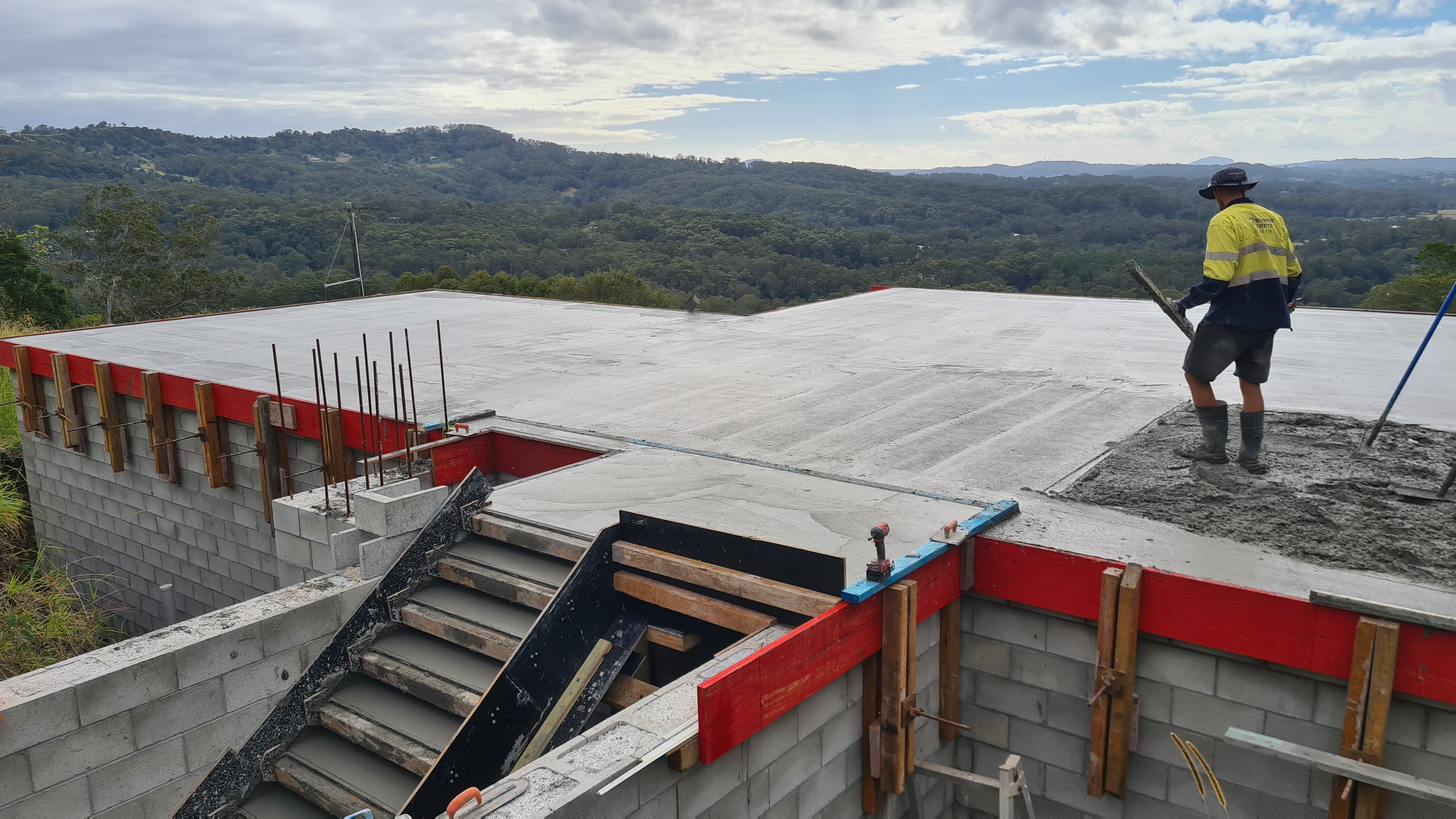 Exposed roof slab — finishing with scenic backdrop