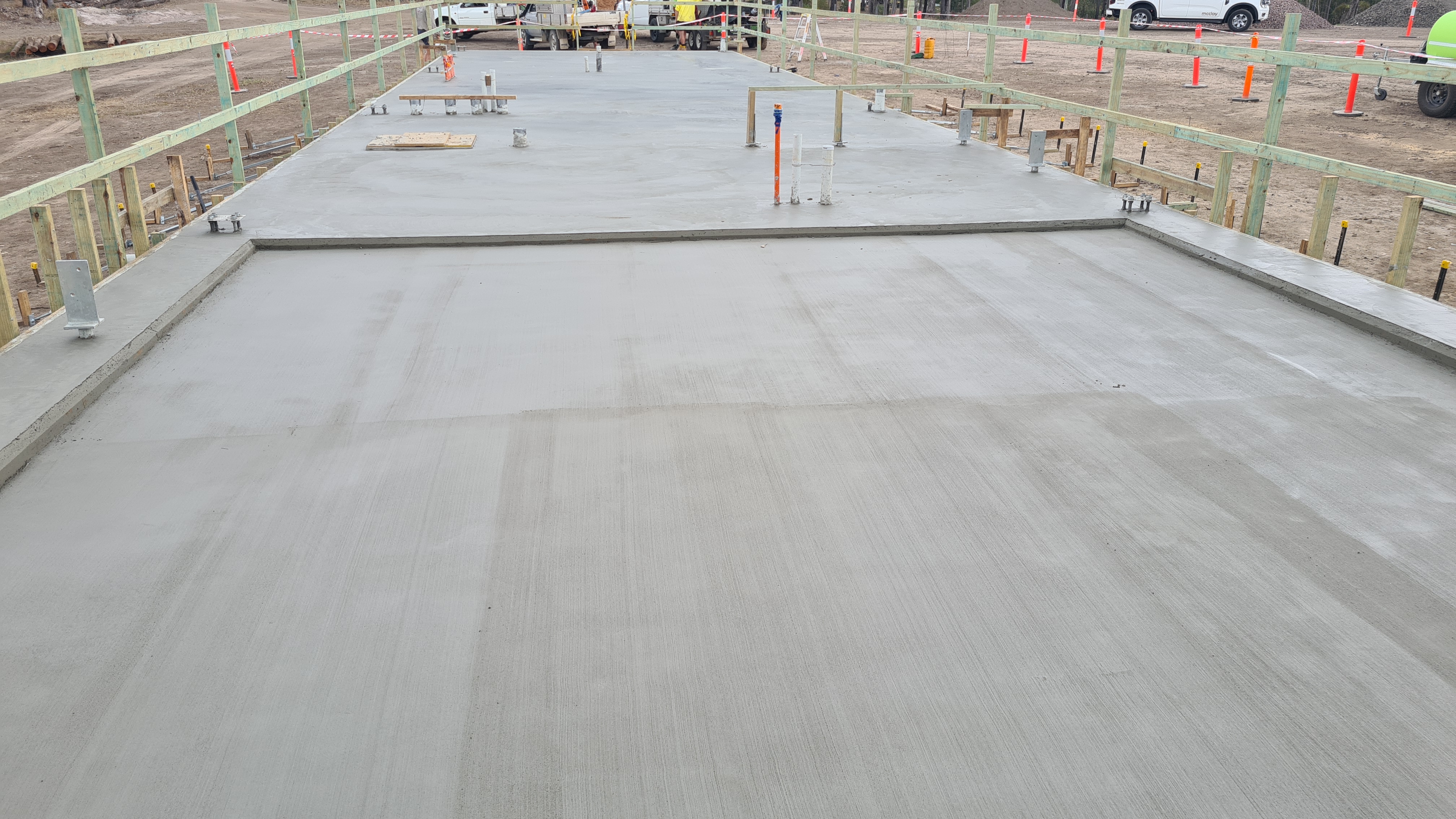 Watertank — base slab concrete finish