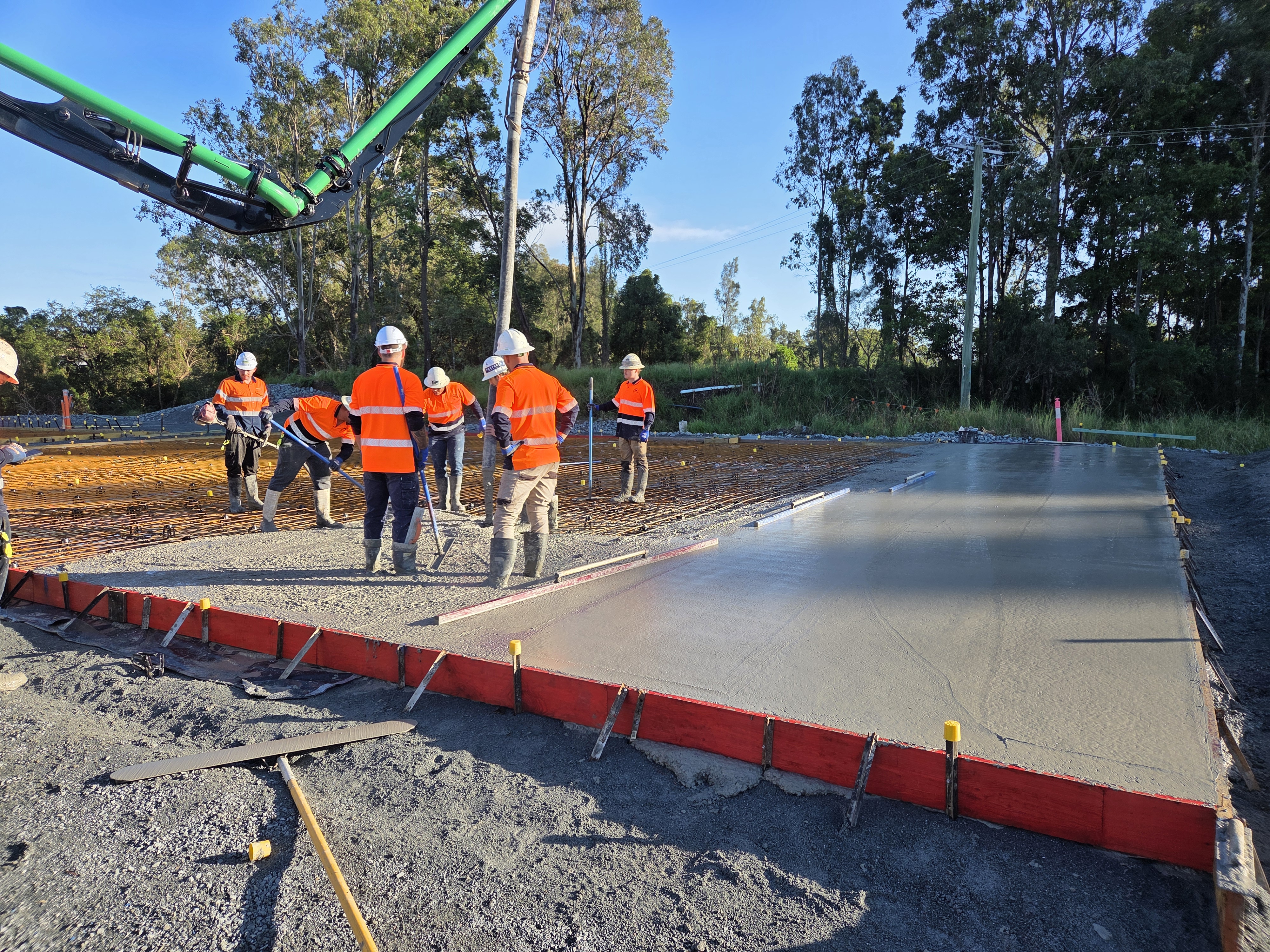 Boral Quarries — heavy load workshop slab pour