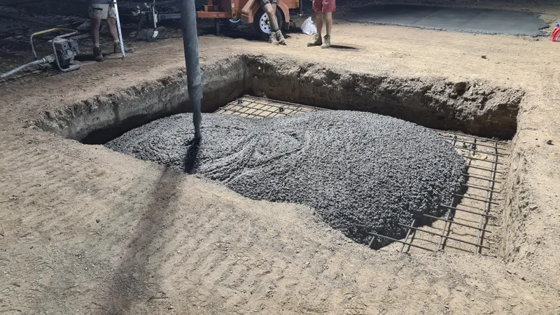 Heavy industrial footings — pumping SteelX into pad footing